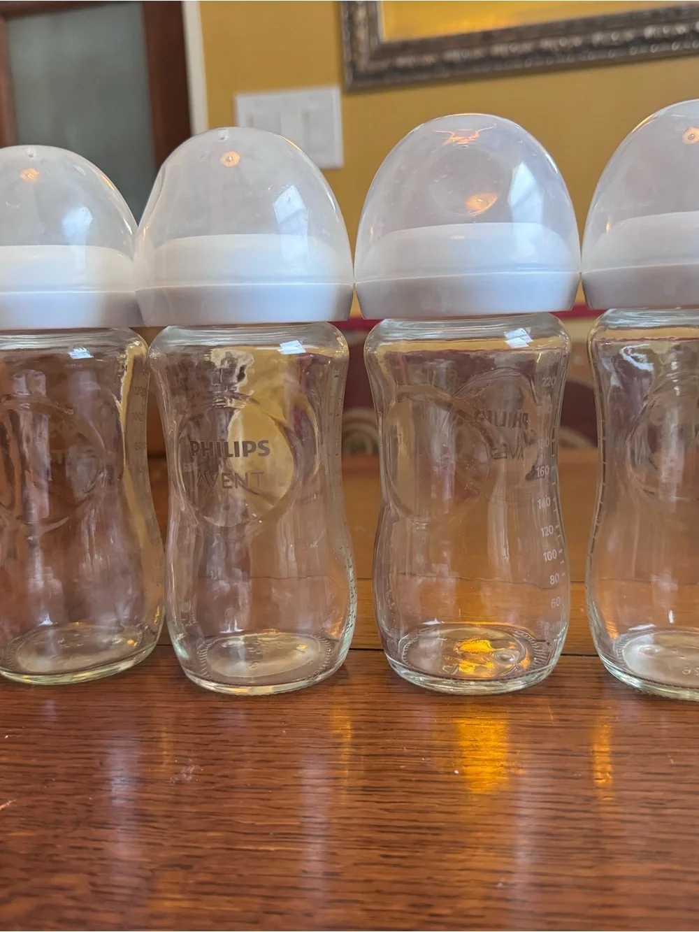Philips Avent - Clear Glass Baby Bottles with White Caps and Nipples - Pack